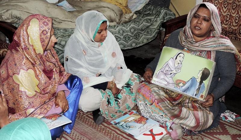 Pakistan's Kashf Foundation, which the Special Advocate visited during her trip to Pakistan in 2015, provides small businesswomen with financial education and business training to help build their success. Photo credit: Kashf Foundation